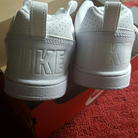 *SOLD* Brand New Womens Nike Court Borough Low - Picture 2 of 7
